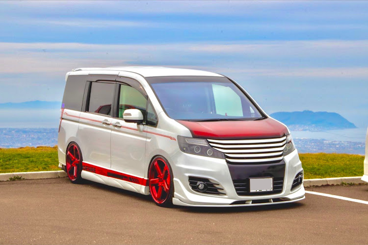 ステップワゴンスパーダのステップワゴン・冬支度・工具整理・コロナが早く終息しますように・Lowgun北海道に関するカスタム事例の投稿画像1枚目