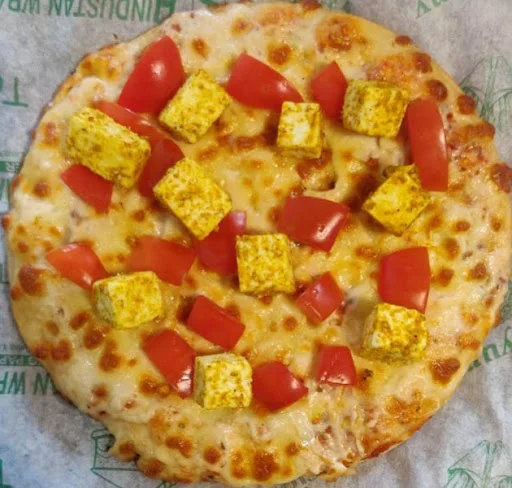 Paneer And Tomato Pizza