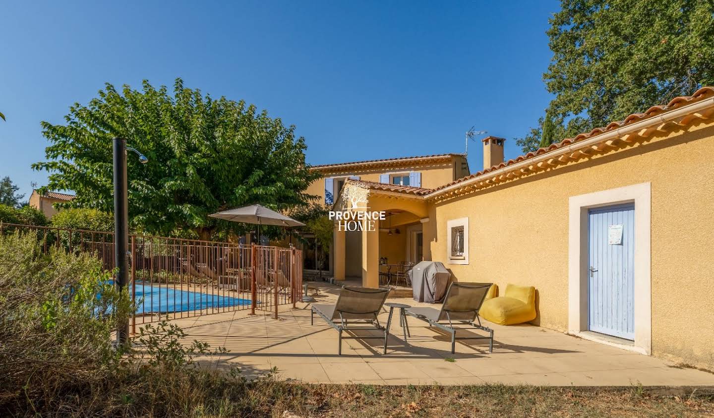 House with pool and terrace Roussillon