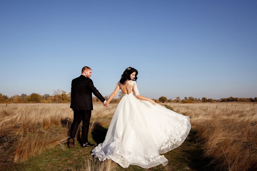 Fotógrafo de casamento Yuliya Reznichenko (manila). Foto de 21 de outubro 2019