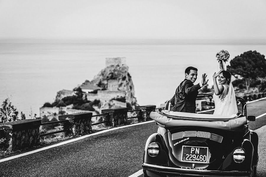 Fotógrafo de casamento Carmelo Ucchino (carmeloucchino). Foto de 21 de janeiro 2023