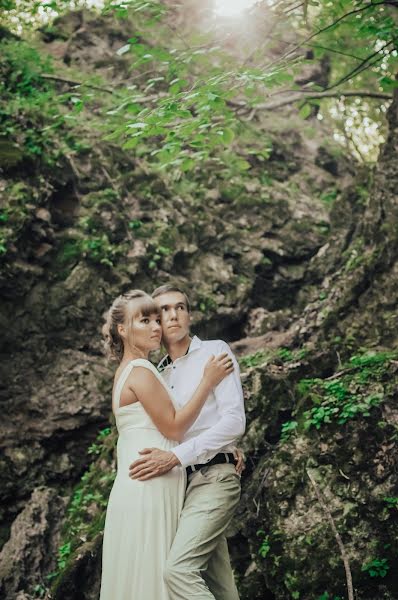 Fotógrafo de casamento Irina Furaseva (furaseva90). Foto de 11 de março 2019