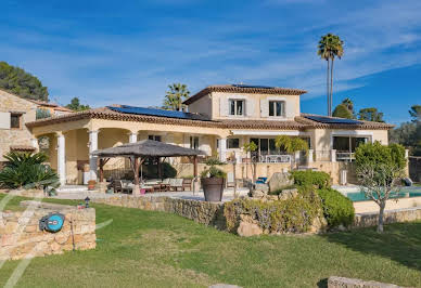 Villa with pool and terrace 19