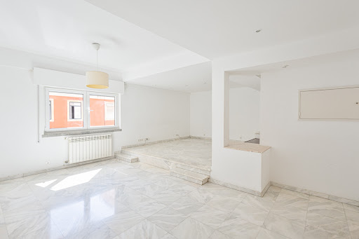 Apartment 4