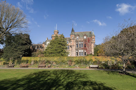 Wedding photographer Jonathon Fowler (photosandfilm). Photo of 14 November 2019