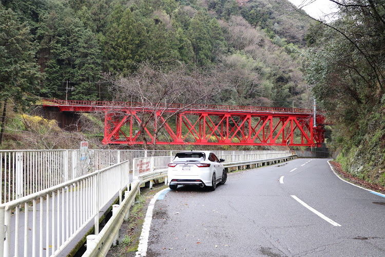 ハリアーのポチり癖が止まらん・純正はいいぞ！・安物買いの銭失い・ホンマ確認して〜　自分・イラチはあかんに関するカスタム事例の投稿画像2枚目