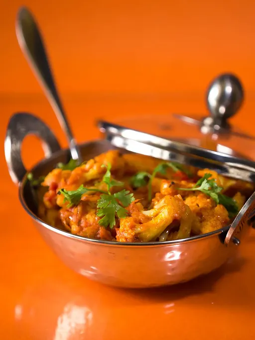 Sabzi Aur Roti Special Aloo Gobi Dry