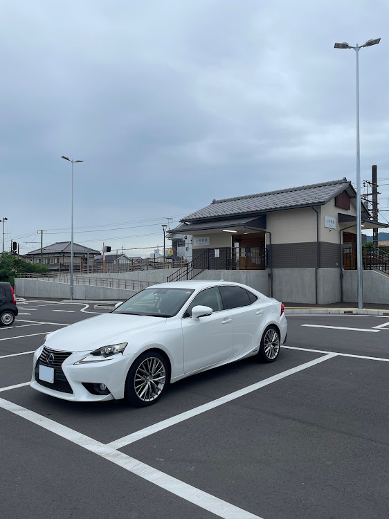 ISのLEXUS・IS300h・写真うまく撮れるようになりたい！・寄り道撮影📸😄・ドライブに関するカスタム事例の投稿画像2枚目