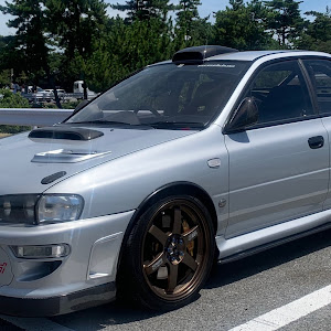 インプレッサ WRX GC8