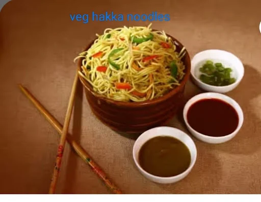 Veg Hakka Noodles