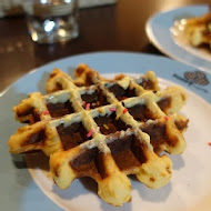 Poppy Waffle 比利時列日鬆餅