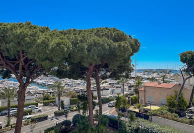 Appartement avec terrasse en bord de mer 19