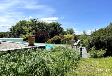 House with pool and terrace 2