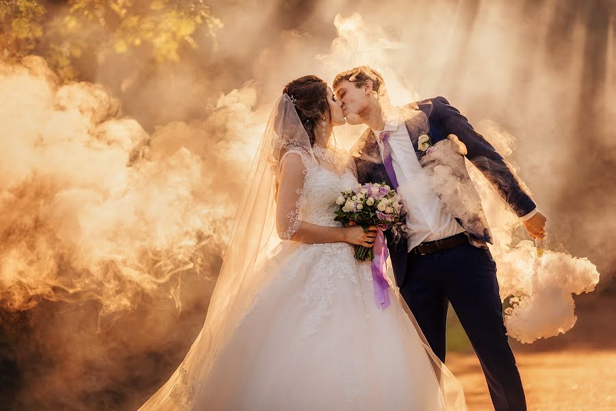 Fotografo di matrimoni Aleksandra Tikhova (aleksti). Foto del 11 febbraio 2018