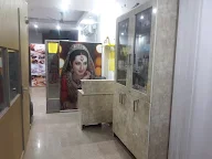 Attitude Beauty Parlour photo 1