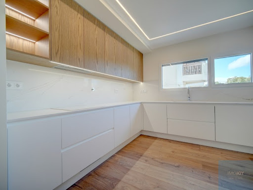 Apartment 5