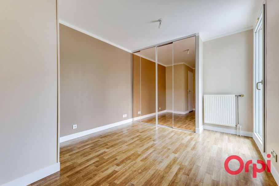 Vente appartement 2 pièces 51 m² à Saint-Denis (93200), 228 000 €