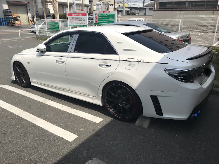 マークX G'sの涼ちゃんさんが投稿したカスタム事例の投稿画像1枚目
