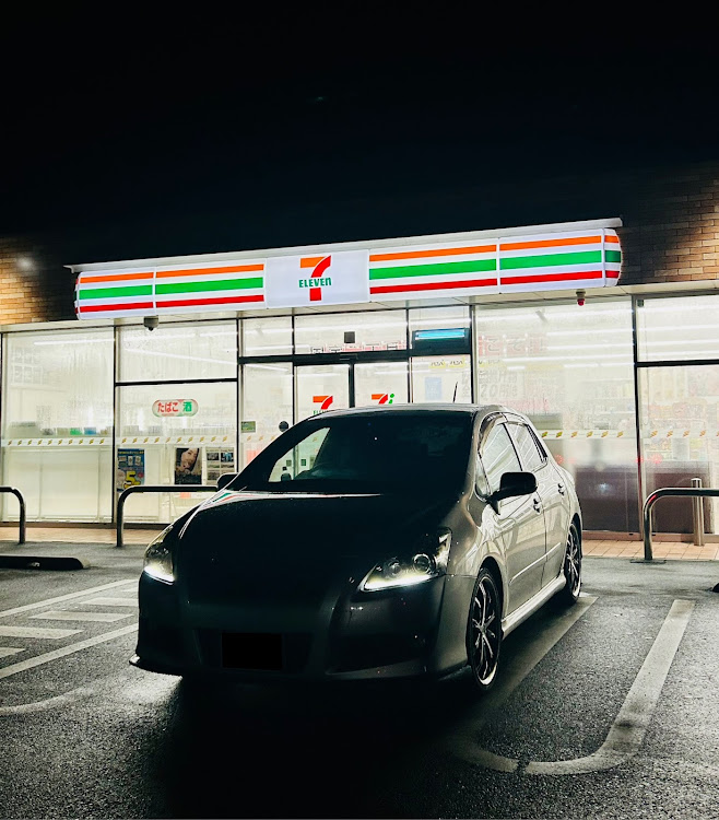 ブレイドの帰還！！！！・伊勢崎市・セブンイレブンいい気分〜🎶・真夜中も激アツ( ^ω^ )🔥🔥🔥・愛車ある生活はこの上ない幸福感に満ち溢れている✨✨✨に関するカスタム事例の投稿画像1枚目