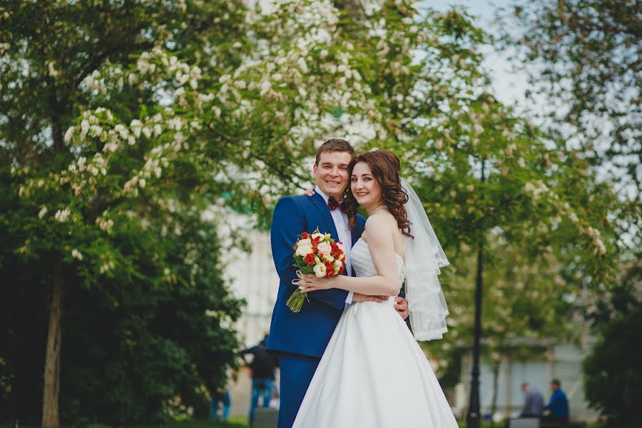 Fotógrafo de bodas Lyubov Ilyukhina (astinfinity). Foto del 2 de junio 2017