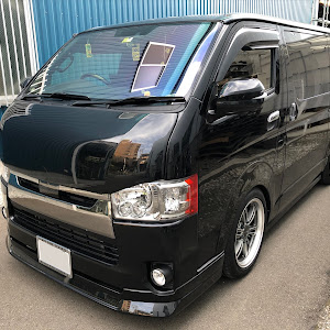 ハイエースバン TRH200V