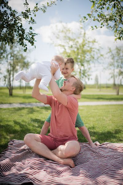 Kāzu fotogrāfs Lilya Solopova (solopova). Fotogrāfija: 27. marts 2023