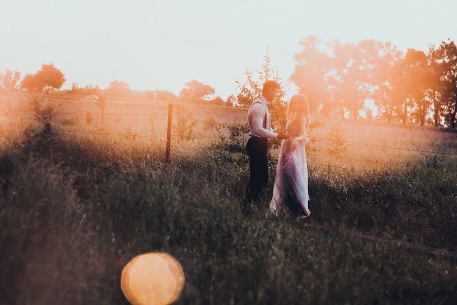 Fotógrafo de casamento Anna Abalyaeva (anna5342238). Foto de 18 de agosto 2018