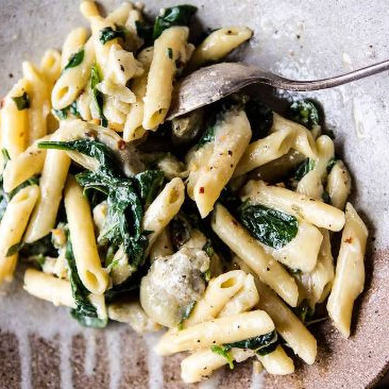 Rachael Rays Spinach & Artichoke Mac & Cheese Recipe Blew  stirring  around Facebook