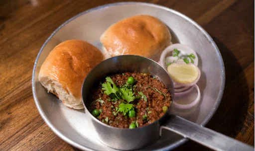 Chicken Keema Pav - (2 Pav)