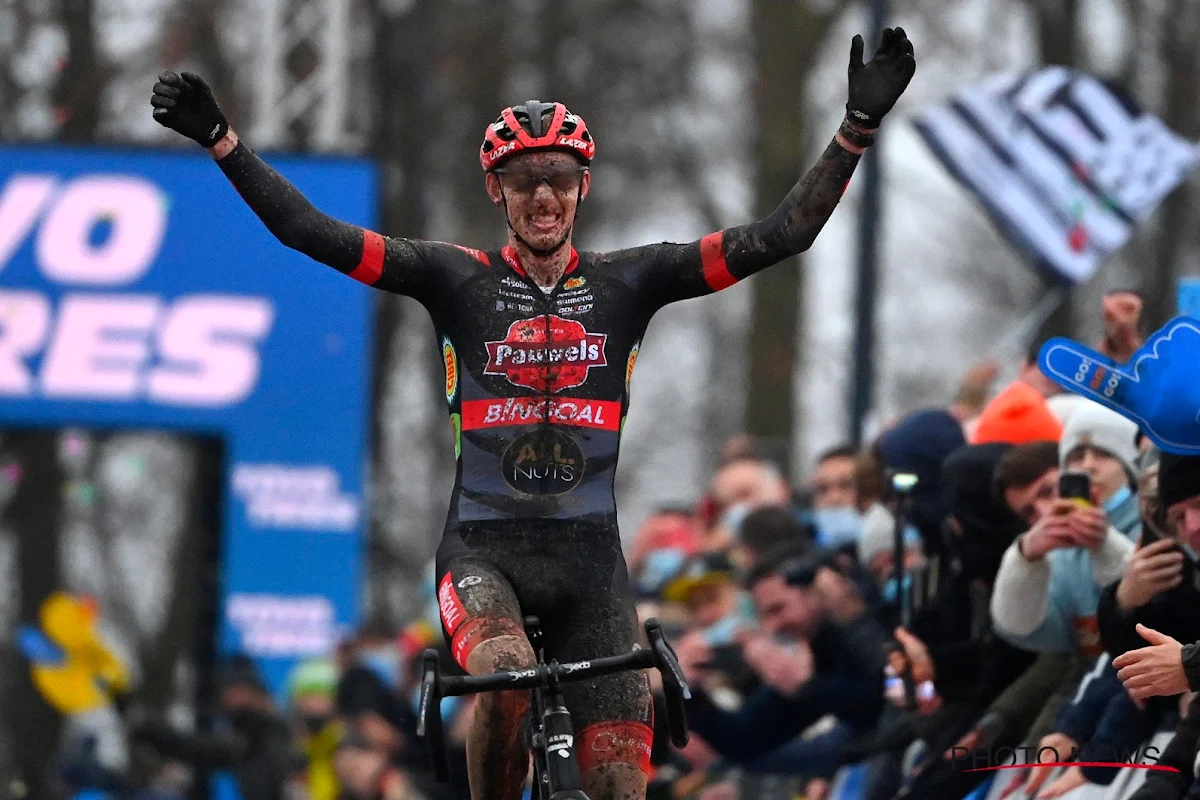 Michael Vanthourenhout wint tweede cross van het seizoen in Meulebeke voor Iserbyt en Van der Haar