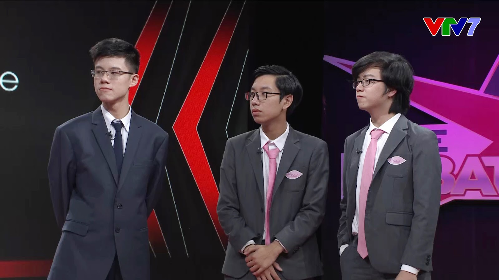 Cực gay cấn vòng bán kết  The Debaters 2021: Hạt giống quán quân bất ngờ bị dẫn điểm? - Ảnh 4.