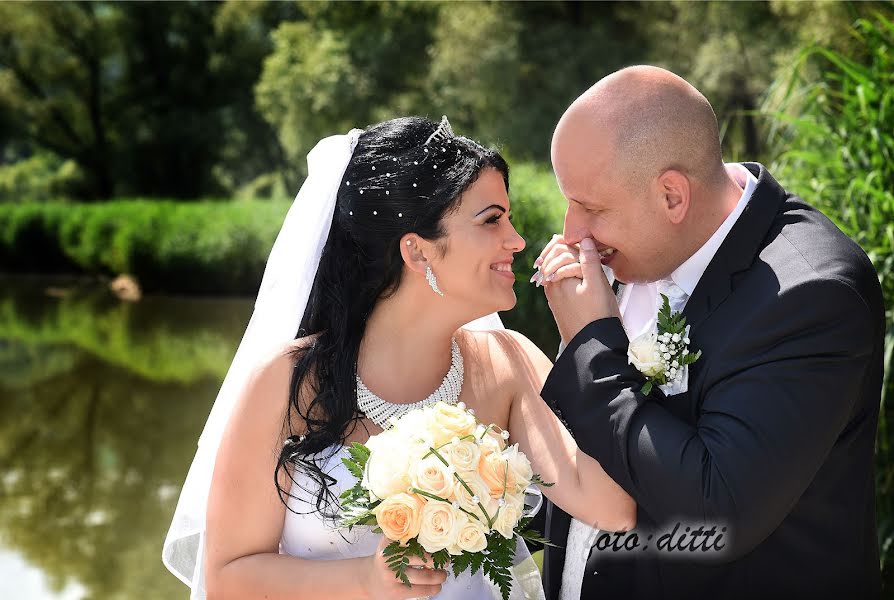 Wedding photographer Ditti Gombár (gombarditti). Photo of 3 March 2019