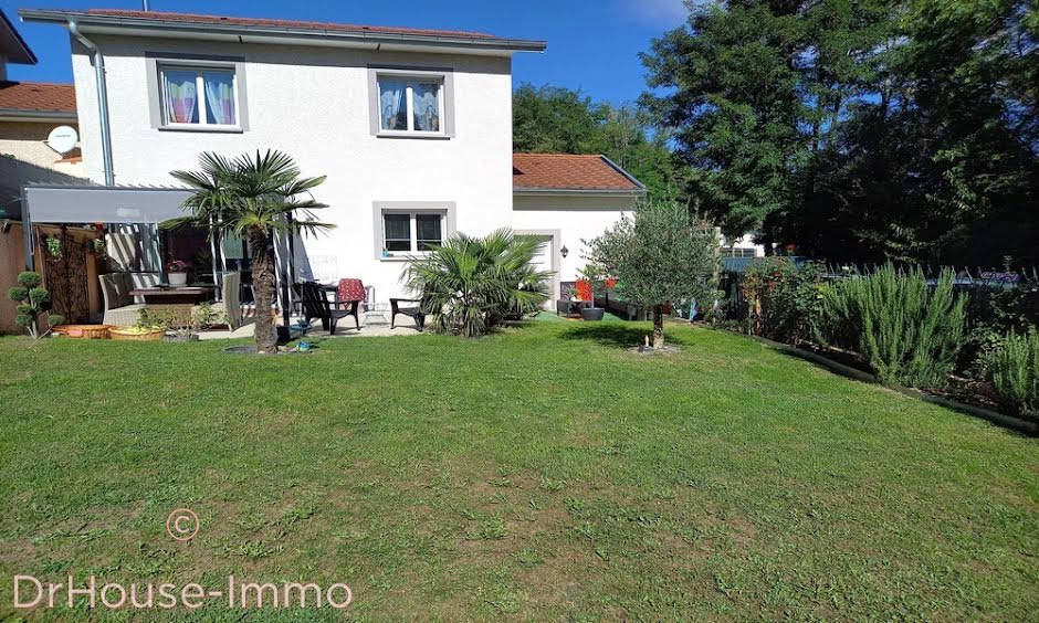 Vente maison 5 pièces 80 m² à Bourgoin-Jallieu (38300), 322 000 €