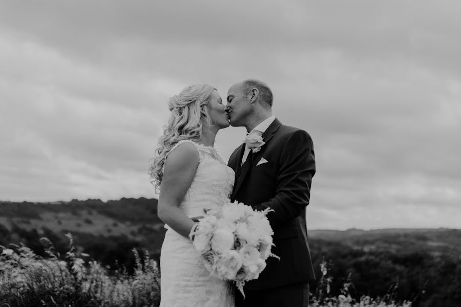 Fotógrafo de bodas Rebecca Broodbakker (rebeccaemily). Foto del 2 de julio 2019