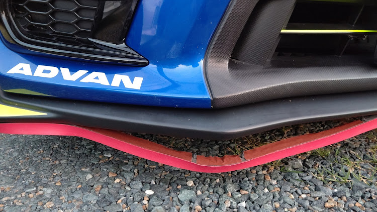 WRX STIの蛍光イエロー・WRX・こっそりリニューアル計画中🙊・ニュルブルクリンク・全国オフに関するカスタム事例の投稿画像4枚目