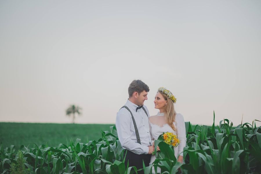 Fotografo di matrimoni Daiana Fuelber (daianafuelber). Foto del 2 maggio 2020