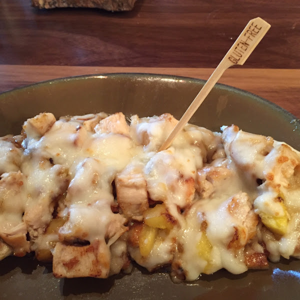 Twigs flat bread with chicken, pineapple and bourbon sauce. Comes with blue cheese I get it w/o b