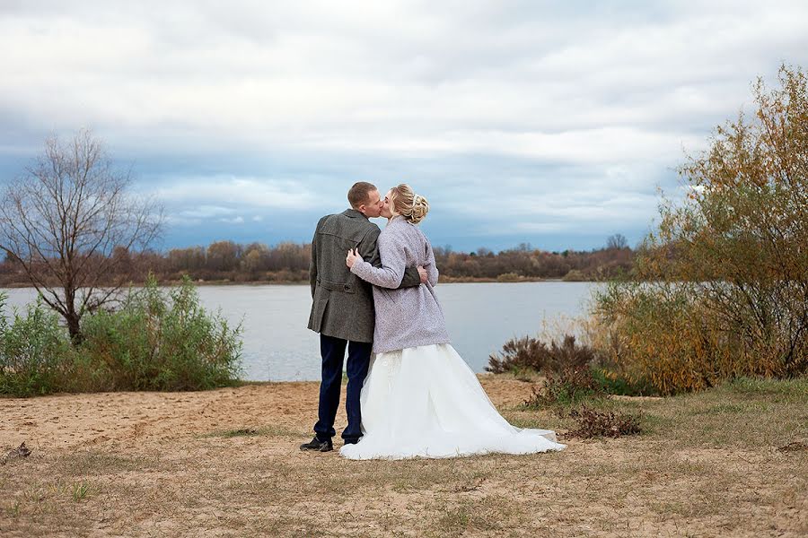 Wedding photographer Inna Konstantinova (inna198508). Photo of 12 February 2020