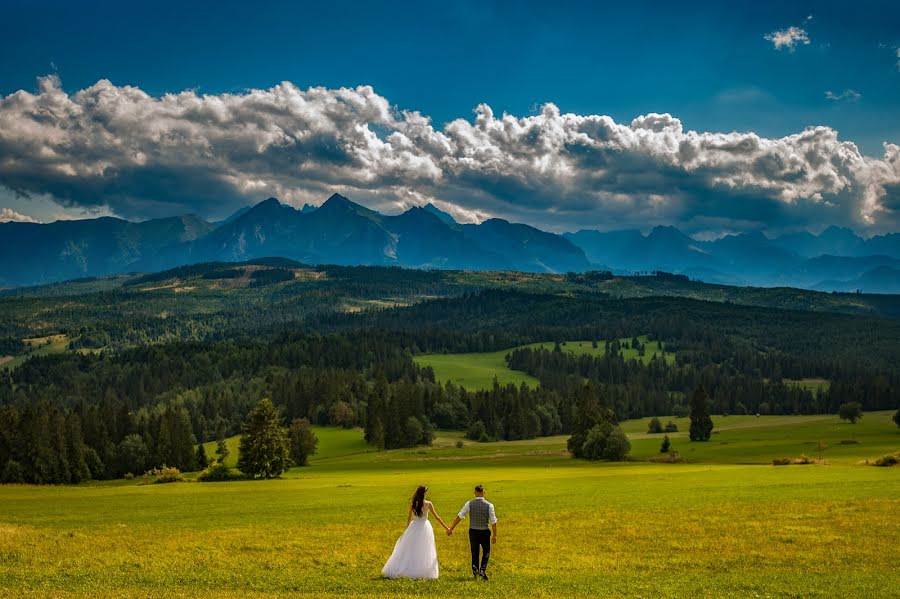 Pulmafotograaf Maciek Januszewski (maciekjanuszews). Foto tehtud 23 juuli 2022