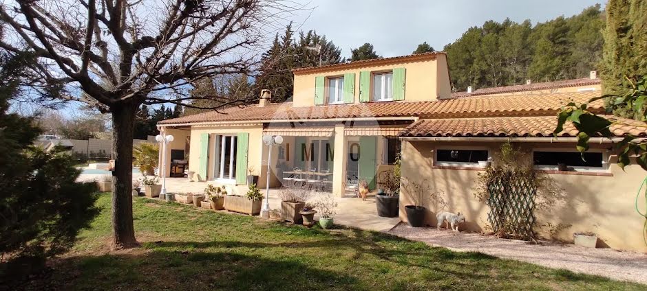 Vente maison 5 pièces 137 m² à Saint-Zacharie (83640), 588 000 €