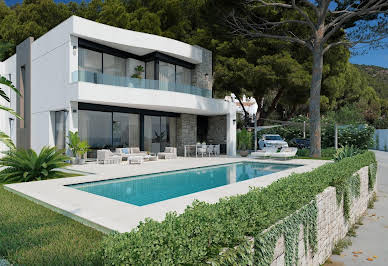 Property with pool 14