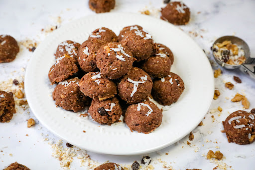 A platter of No-Bake Oatmeal Cookies.