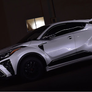 C-HR NGX50