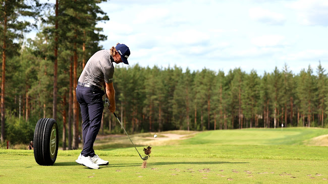 Christofer Blomstrandin loppukiri oli muille liikaa Vierumäki Finnish Challengessa. Kuva: Tomi Natri