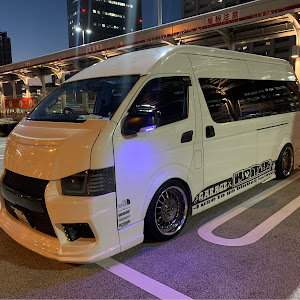 ハイエースバン