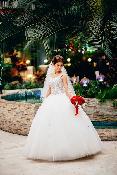 Wedding photographer Zhan Bulatov (janb). Photo of 27 February 2015