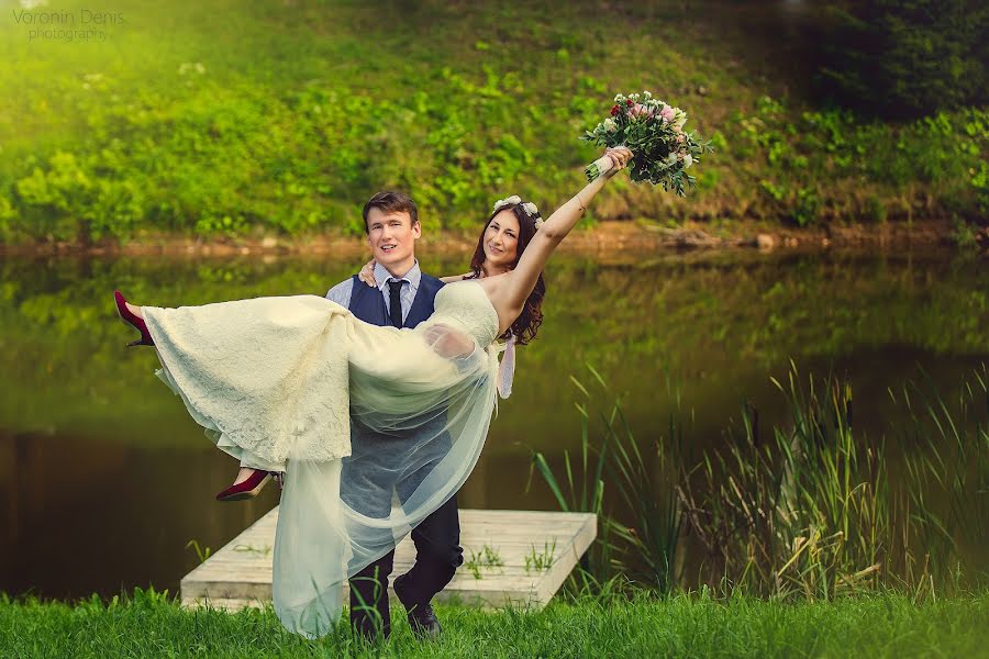 Jurufoto perkahwinan Denis Voronin (denphoto). Foto pada 2 Oktober 2015