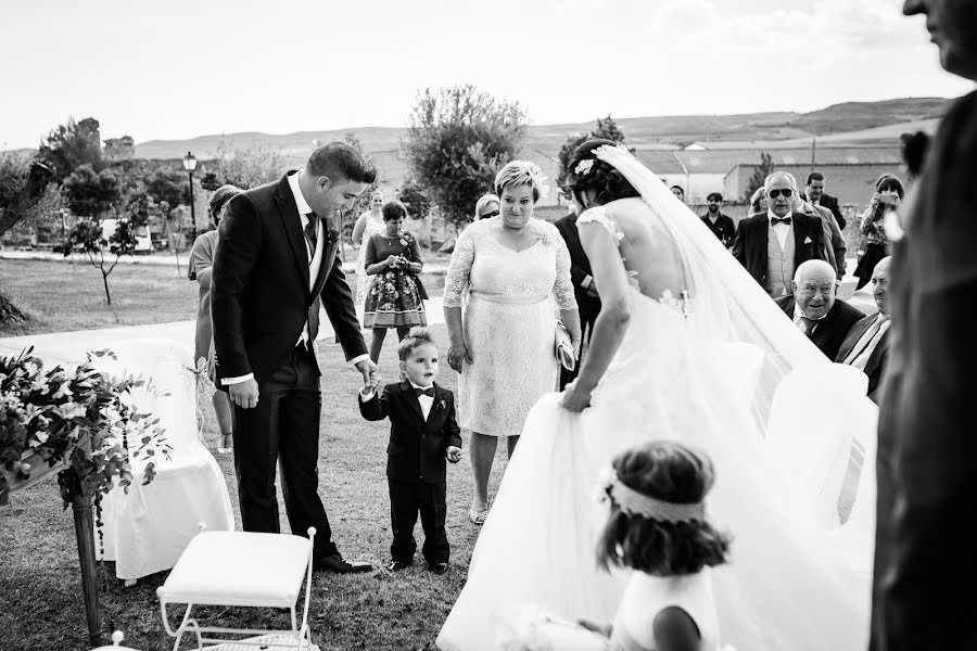 結婚式の写真家Javier Ródenas Pipó (ojozurdo)。2017 12月8日の写真
