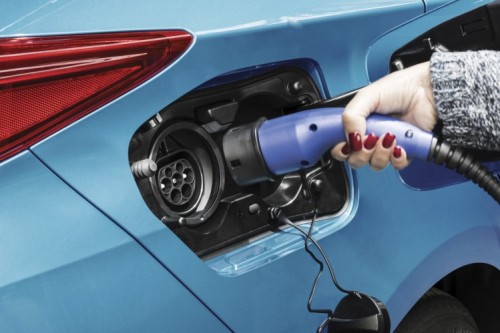 EVs and hybrids account for 43% of third-quarter EU new car sales