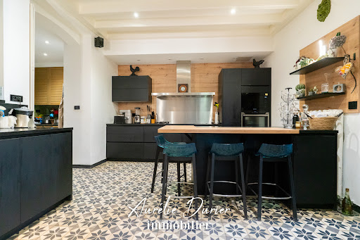 Propriété avec piscine et jardin 4